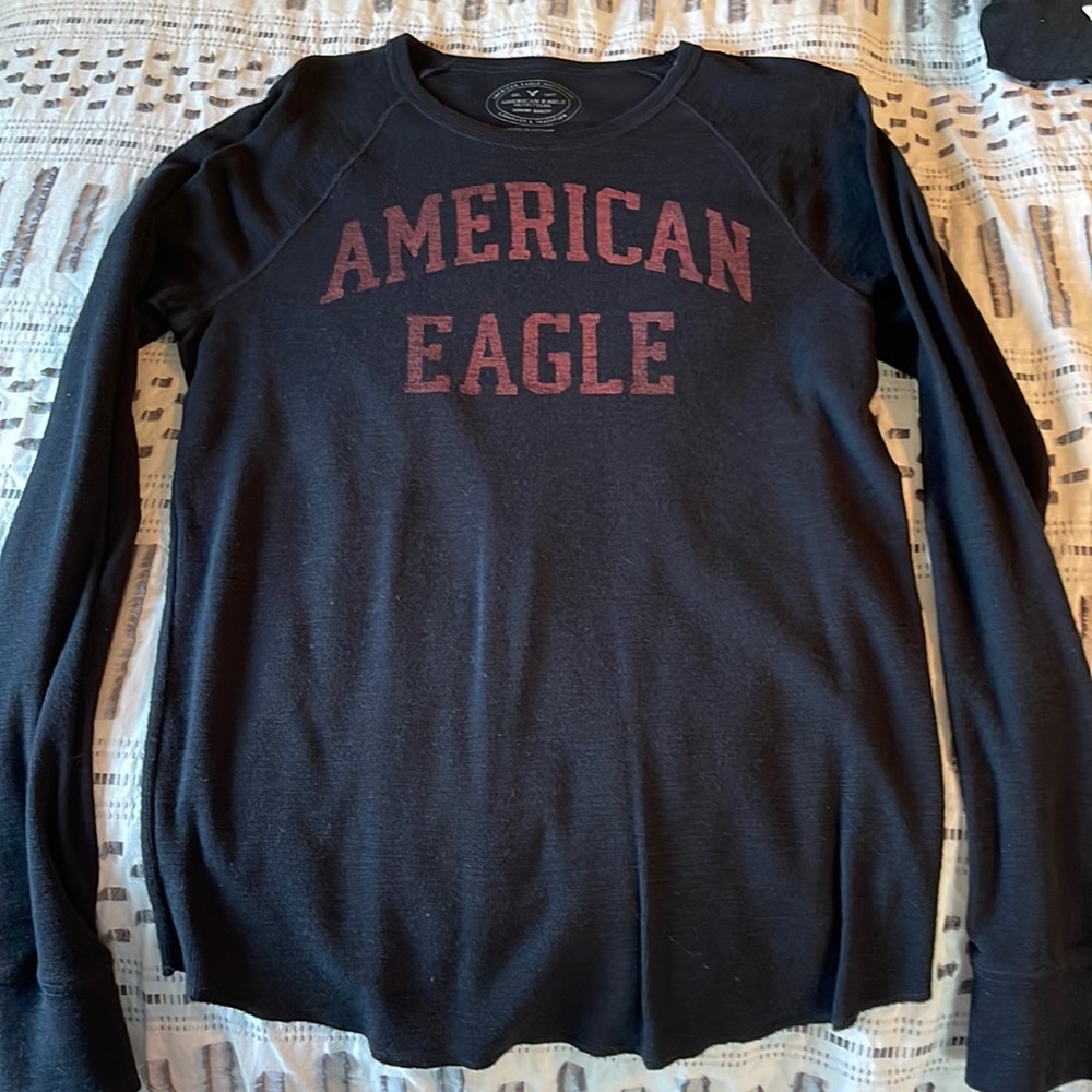 American eagle long sleeve shirt